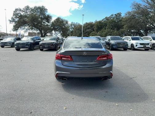 2019 Acura TLX V6 Advance