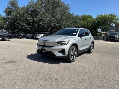 2023 Volvo XC40 Recharge Pure Electric Twin Plus