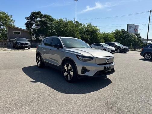 2023 Volvo XC40 Recharge Pure Electric Twin Plus