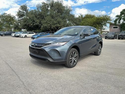 2024 Toyota Venza LE