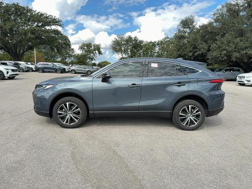 2024 Toyota Venza LE