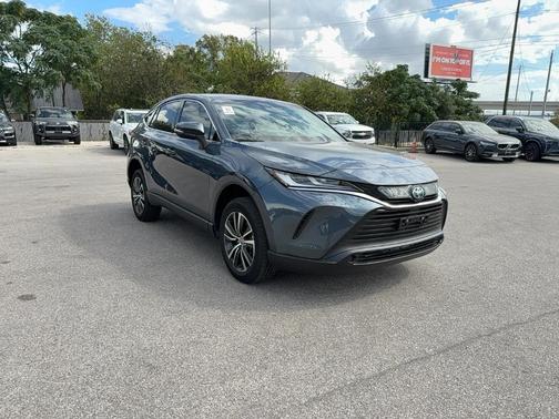 2024 Toyota Venza LE