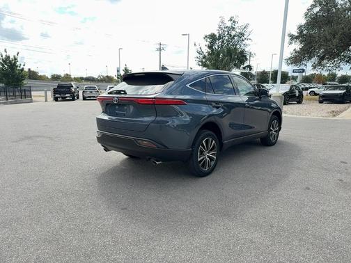 2024 Toyota Venza LE