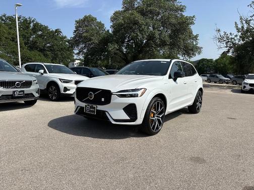 2025 Volvo XC60 Plug-In Hybrid T8 Polestar Engineered