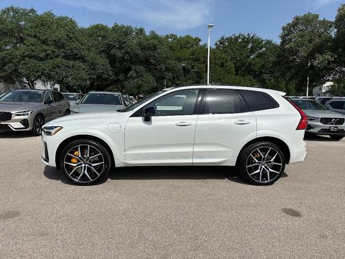 2025 Volvo XC60 Plug-In Hybrid T8 Polestar Engineered