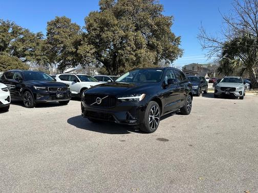 2025 Volvo XC60 B5 Plus