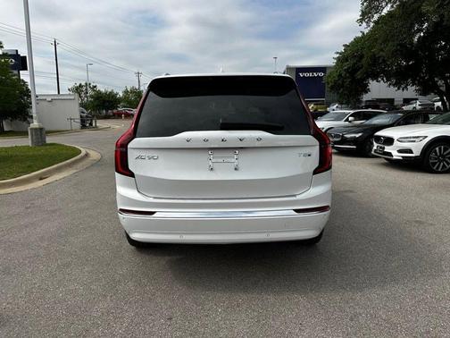 2025 Volvo XC90 Plug-In Hybrid T8 Plus 7-Seater