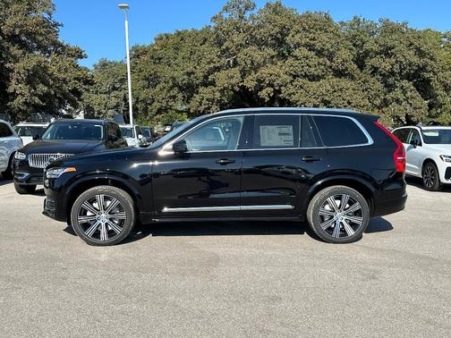 2025 Volvo XC90 B6 Plus 7-Seater