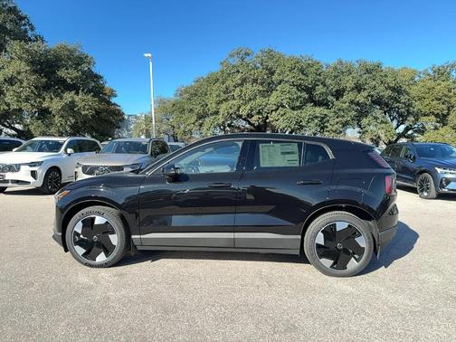 2026 Volvo EX30 Twin Motor Ultra