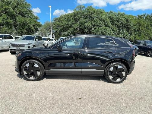 2025 Volvo EX30 Twin Motor Plus