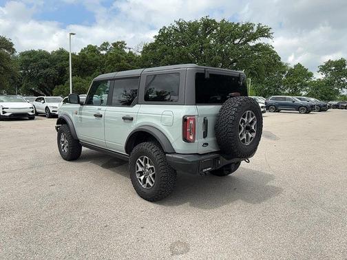 2023 Ford Bronco Badlands Advanced