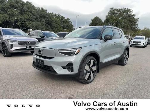 2026 Volvo EX40 Twin Motor Plus