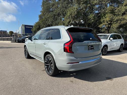 2026 Volvo XC90 B6 Plus 7-Seater