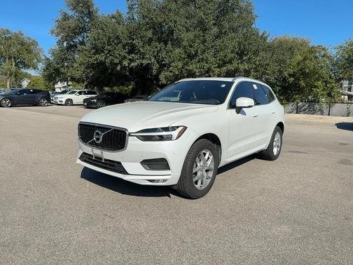 2021 Volvo XC60 T5 Momentum