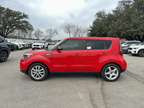 2017 Kia Soul +