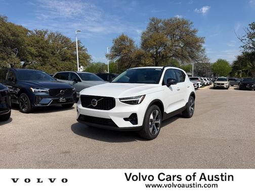 Crystal White 2026 Volvo XC40 B5 Plus