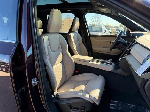 Mulberry Red 2026 Volvo XC90 B6 Ultra 7-Seater