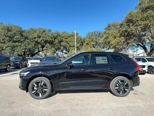 2026 Volvo XC60 B5 Core