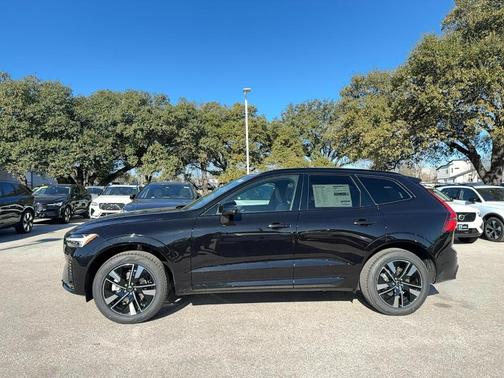 2026 Volvo XC60 B5 Core