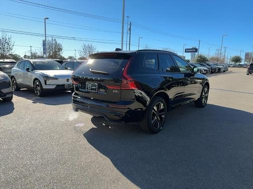 2026 Volvo XC60 B5 Core
