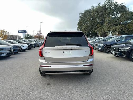 2026 Volvo XC90 B6 Ultra Dark Theme 7-Seater