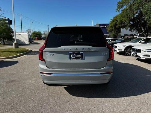 2025 Volvo XC90 Plug-In Hybrid T8 Plus 7-Seater