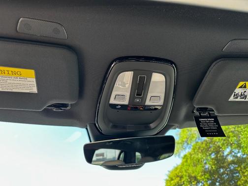 2025 Volvo XC90 Plug-In Hybrid T8 Plus 7-Seater
