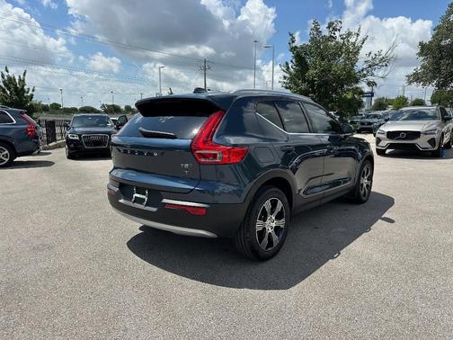 2022 Volvo XC40 T5 Inscription