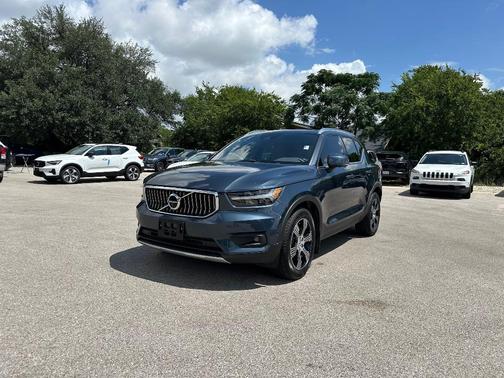 2022 Volvo XC40 T5 Inscription