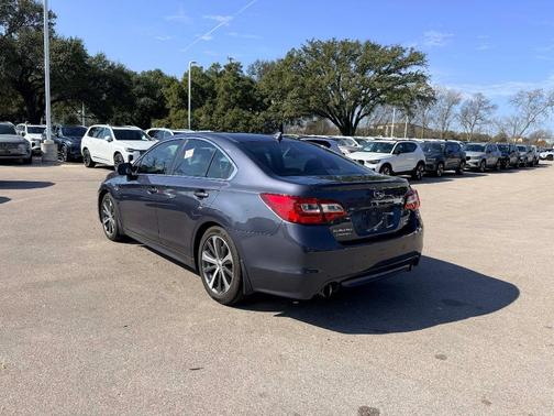 2017 Subaru Legacy 3.6R Limited