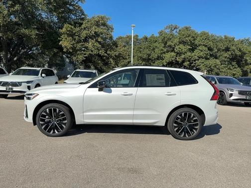 2026 Volvo XC60 B5 Ultra