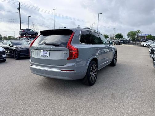 Metallic 2025 Volvo XC90 B6 Plus 7-Seater