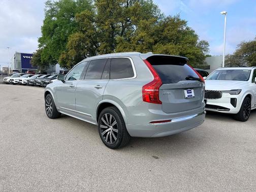 Metallic 2025 Volvo XC90 B6 Plus 7-Seater