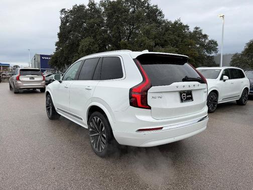 2026 Volvo XC90 B6 Ultra 7-Seater