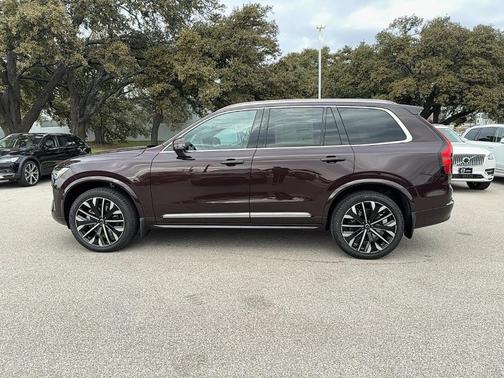 2025 Volvo XC90 B6 Core