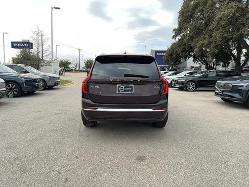 2025 Volvo XC90 B6 Core