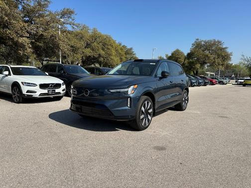 2025 Volvo EX90 Twin Motor Plus