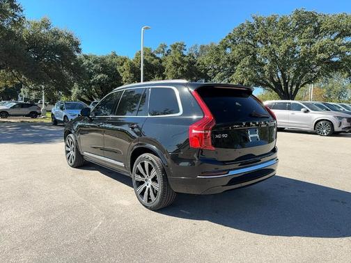 2024 Volvo XC90 Recharge Plug-In Hybrid T8 Ultimate 6-Seater