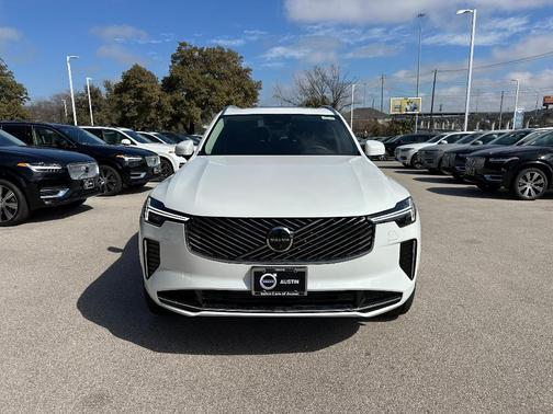 2025 Volvo XC90 Plug-In Hybrid T8 Plus 7-Seater