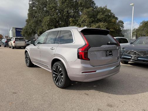2026 Volvo XC90 B6 Plus 7-Seater
