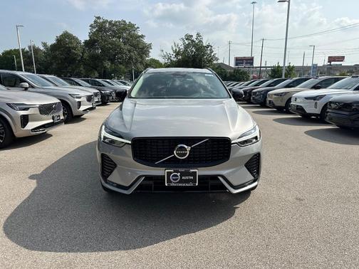 2025 Volvo XC60 B5 Core