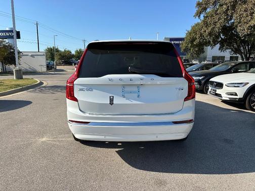 2025 Volvo XC90 Plug-In Hybrid T8 Plus 7-Seater