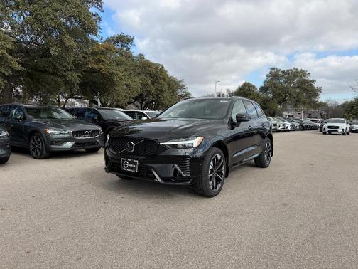 Onyx Black 2026 Volvo XC60 Plug-In Hybrid T8 Plus