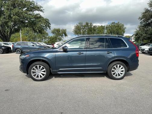 2018 Volvo XC90 T5 Momentum