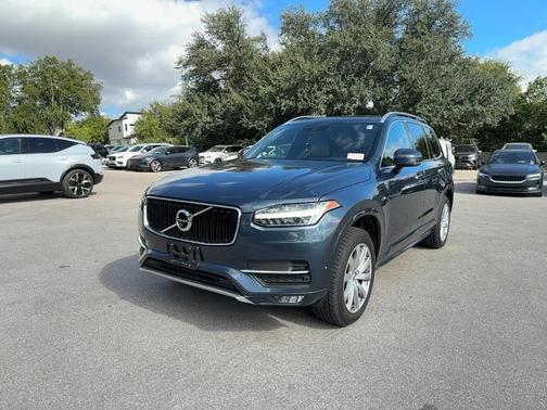 2018 Volvo XC90 T5 Momentum