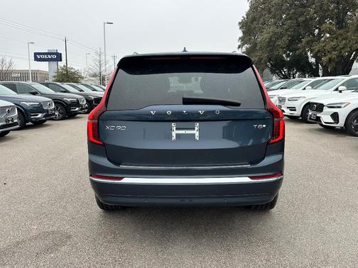 2025 Volvo XC90 Plug-In Hybrid T8 Plus 7-Seater