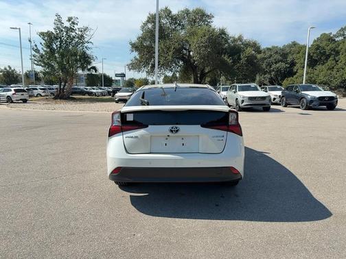 2020 Toyota Prius L