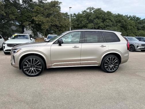 2026 Volvo XC90 B6 Ultra Dark Theme 7-Seater