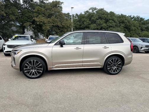2026 Volvo XC90 B6 Ultra Dark Theme 7-Seater