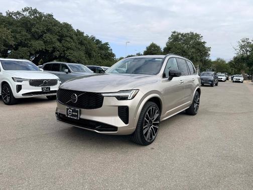 2026 Volvo XC90 B6 Ultra Dark Theme 7-Seater